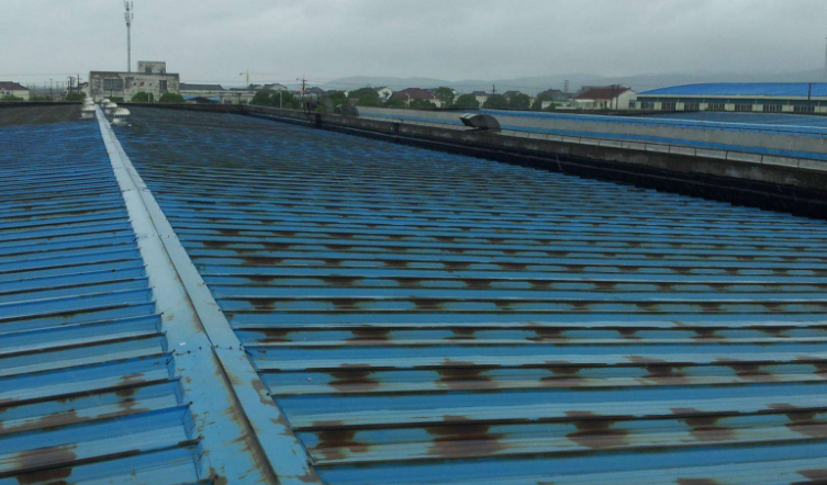 金屬彩鋼瓦屋面的構造